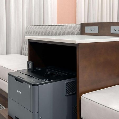 Hampton Inn And Suites Hartford/Farmington Exteriör bild