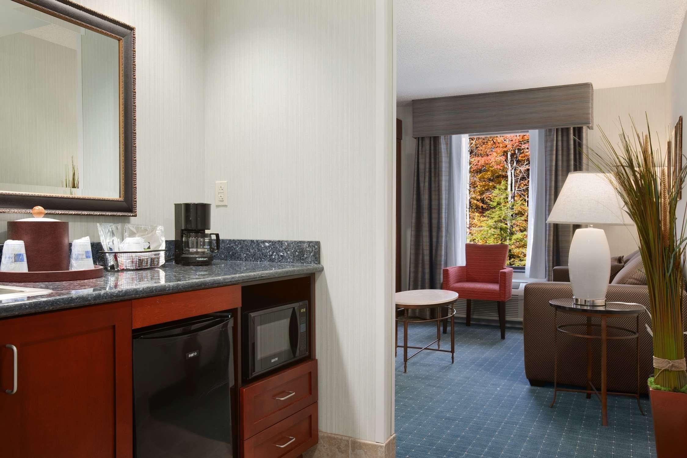 Hampton Inn And Suites Hartford/Farmington Exteriör bild