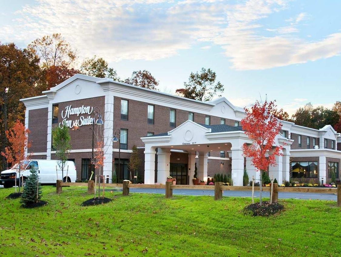 Hampton Inn And Suites Hartford/Farmington Exteriör bild