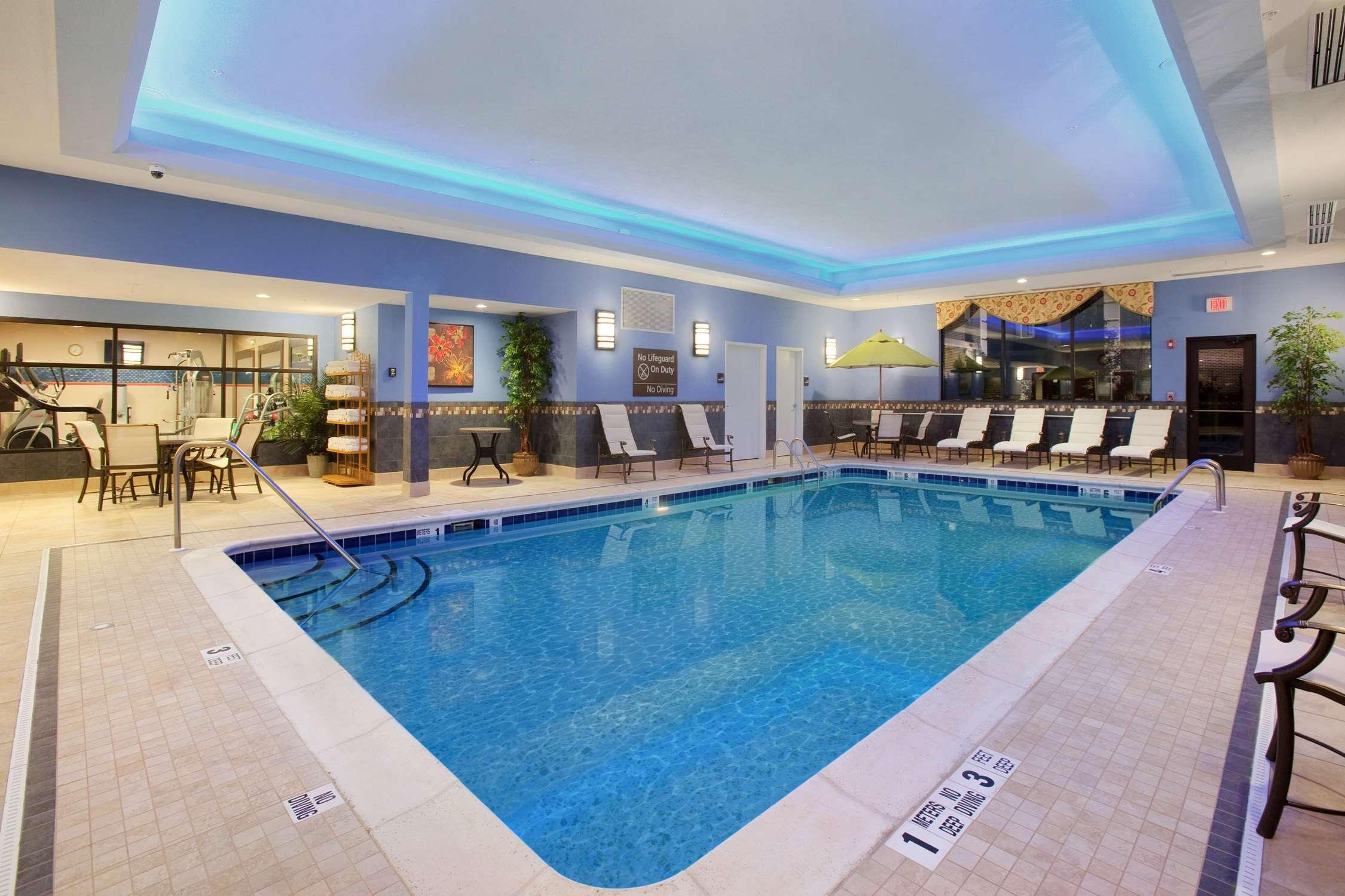 Hampton Inn And Suites Hartford/Farmington Exteriör bild