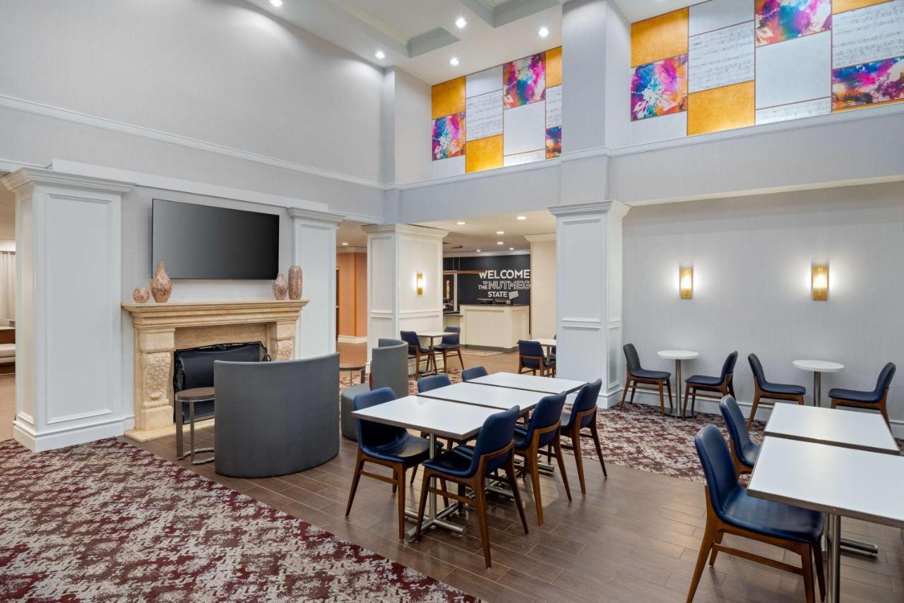 Hampton Inn And Suites Hartford/Farmington Exteriör bild