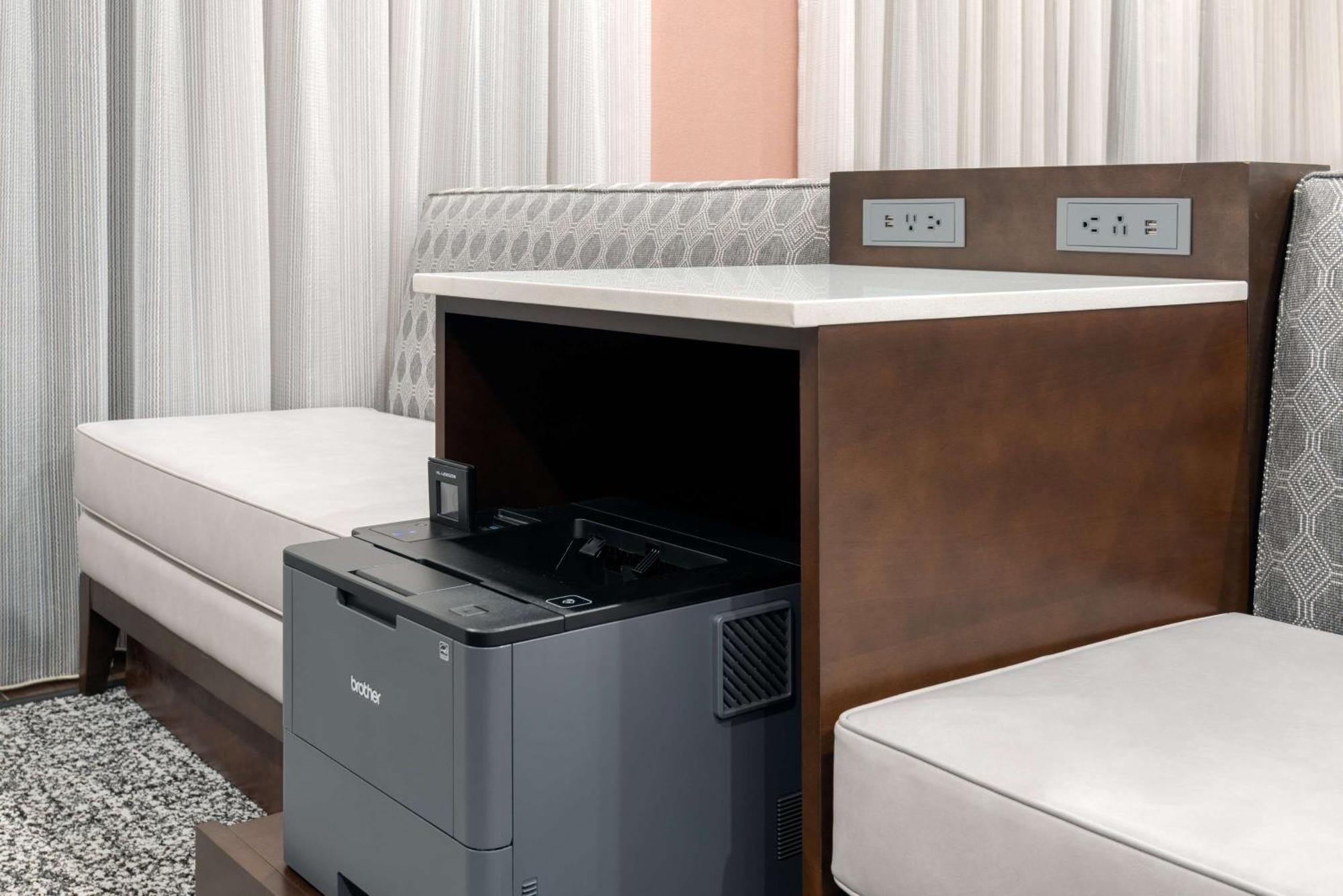 Hampton Inn And Suites Hartford/Farmington Exteriör bild