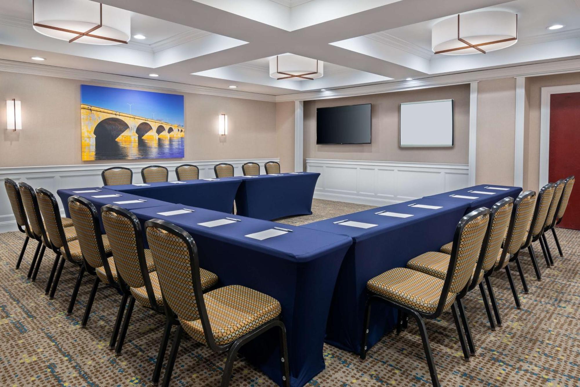 Hampton Inn And Suites Hartford/Farmington Exteriör bild